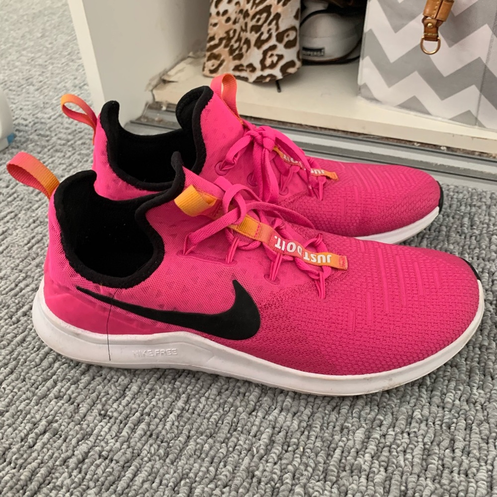 SOLD*** NIKE shoes!